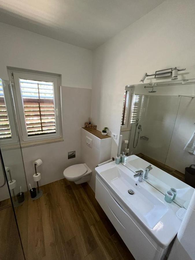 Apartment Lily Podstrana Kültér fotó
